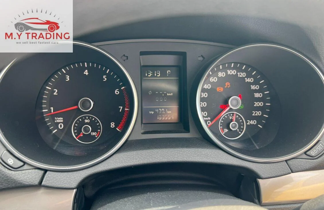 
								VOLKSWAGEN GOLF 2010 full									
