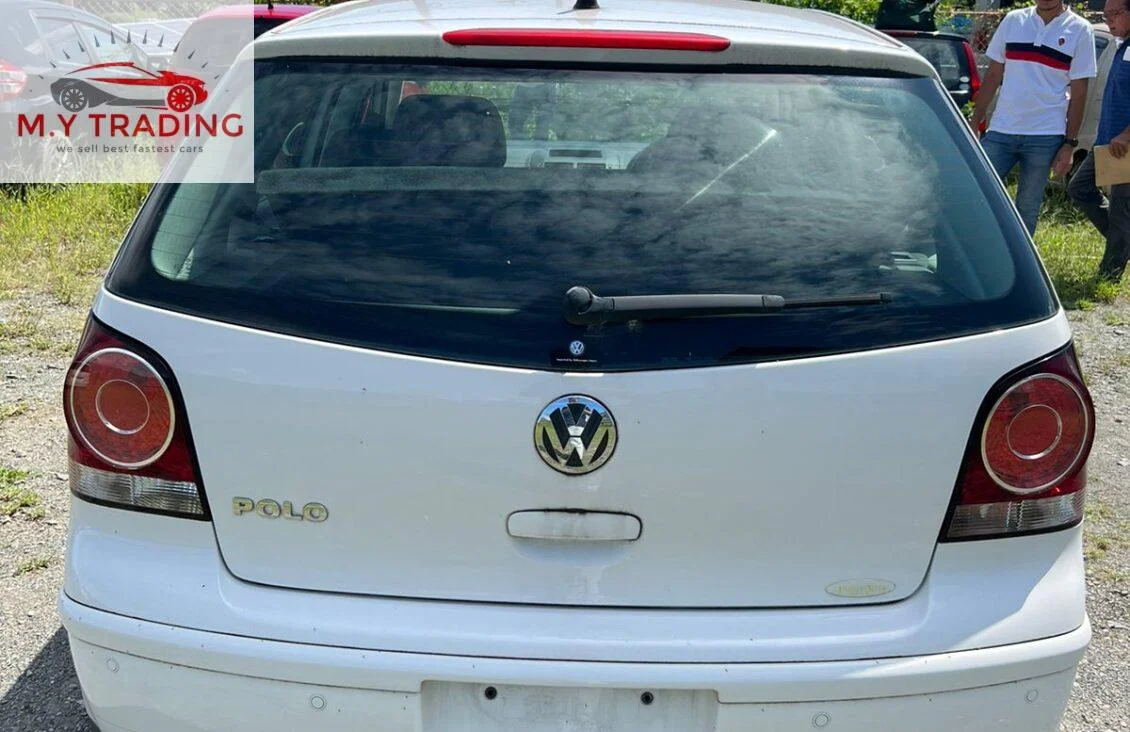 
								Volkswagen POLO full									