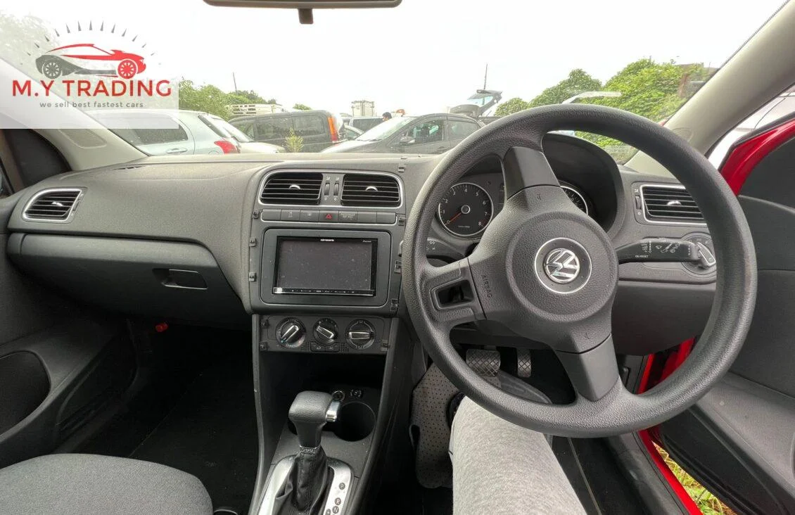 
								Volkswagen POLO 2009 full									