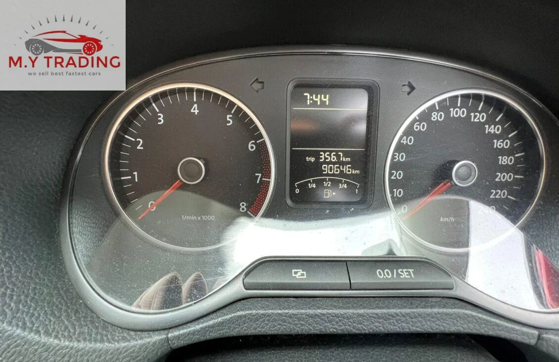 
								Volkswagen POLO 2009 full									