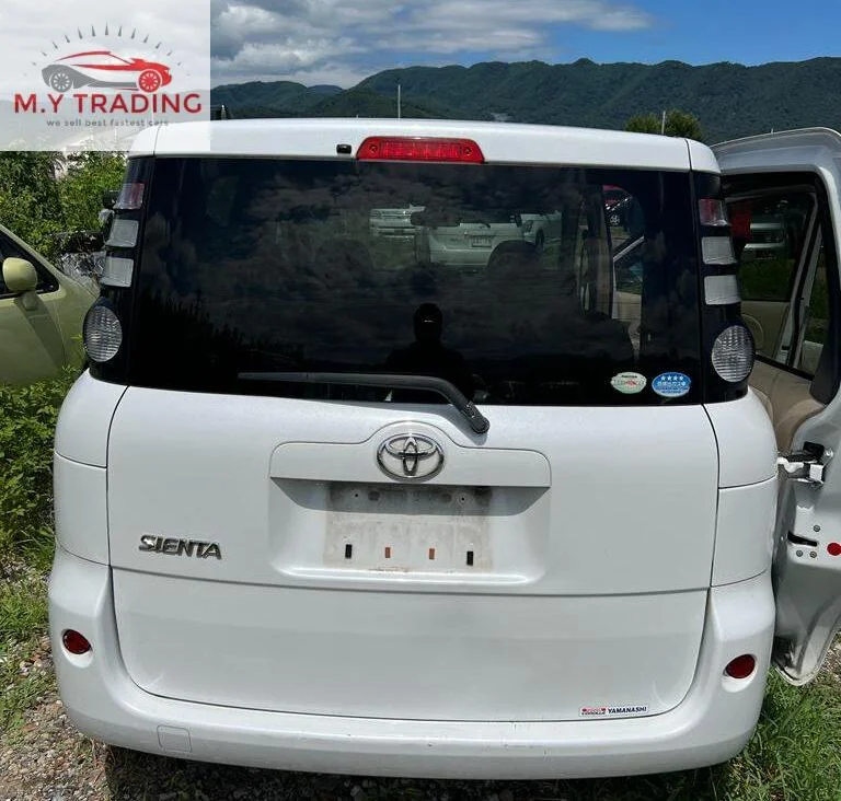 
								TOYOTA SIENTA 2007 WHITE full									