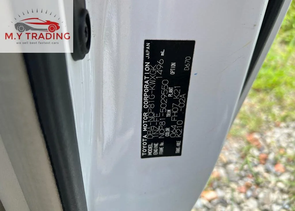 
								TOYOTA SIENTA 2007 WHITE full									