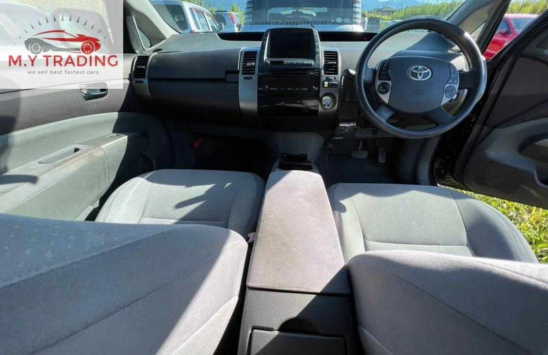 
								TOYOTA PRIUS 2003 BLACK full									